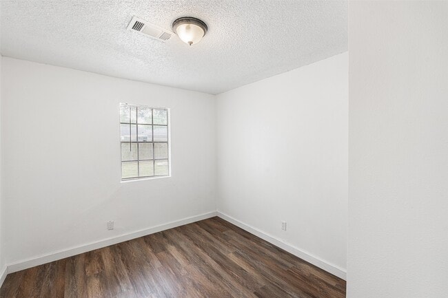 Building Photo - 9005 Gabriel St