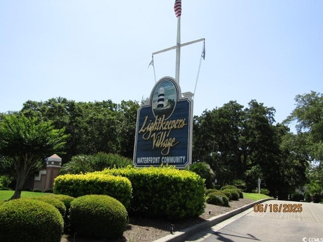 Building Photo - 4520 Lighthouse Dr