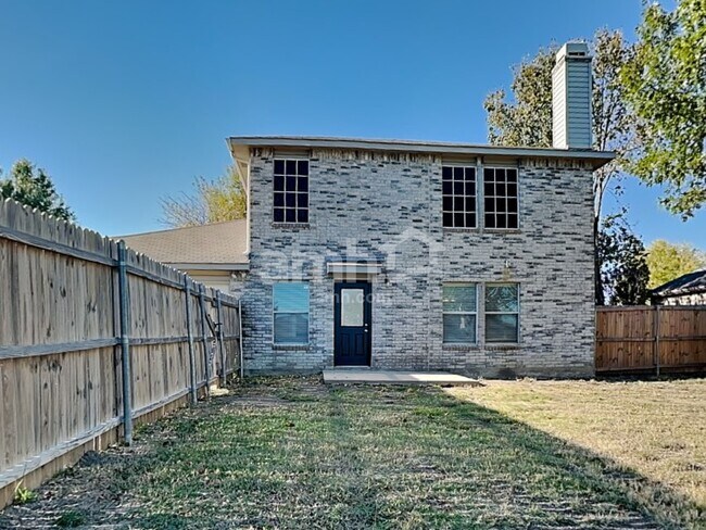 Building Photo - 1699 Wildrose Dr