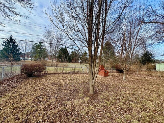 Building Photo - 1465 W Duchesne Dr