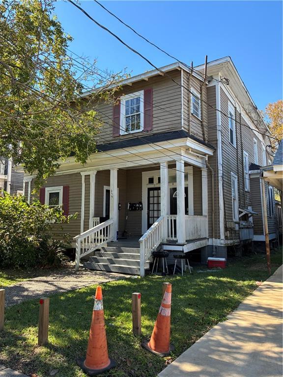 Building Photo - 254 Stocking St