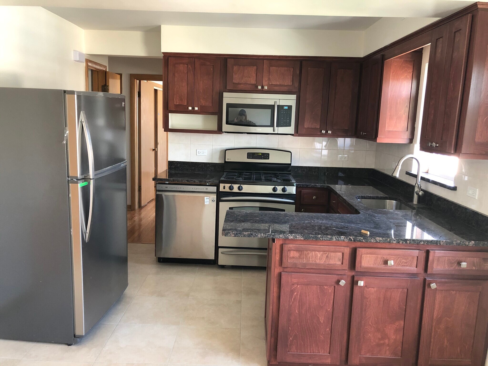 kitchen view 2 - 5755 W Lawrence Ave