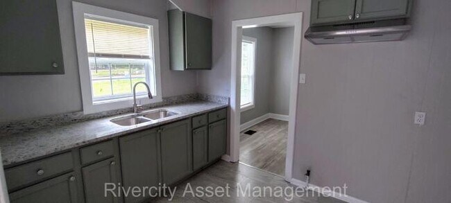 Building Photo - A Must See Cute & Quaint Home!!!! Section ...