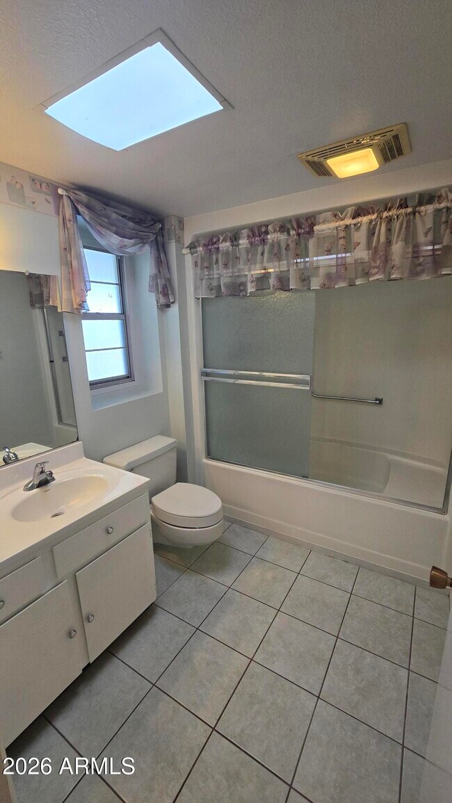 Building Photo - 9839 W Cedar Dr