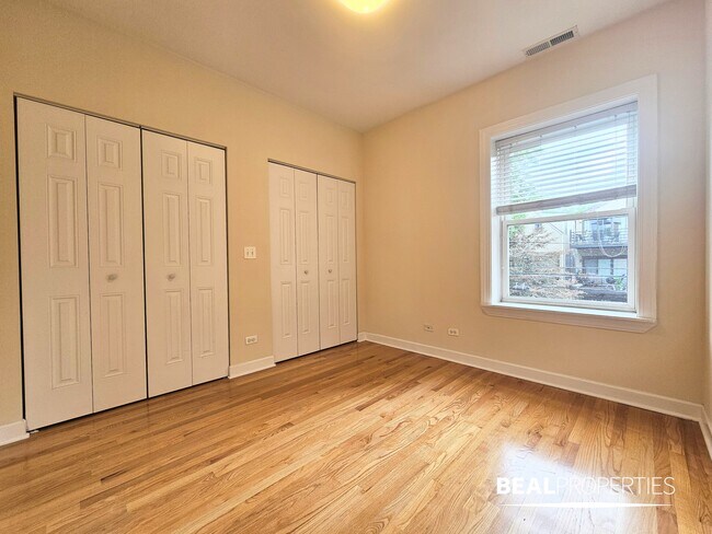 Building Photo - 3246 N Clifton Ave