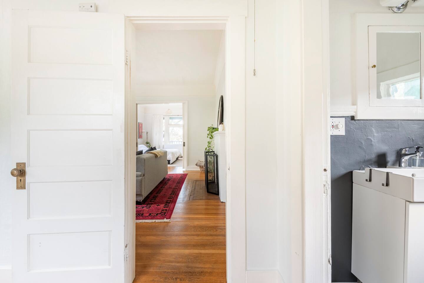 Building Photo - 1320 SE 28th Ave