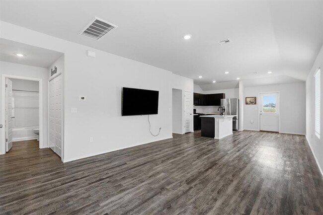 Building Photo - 11832 NW 94th St