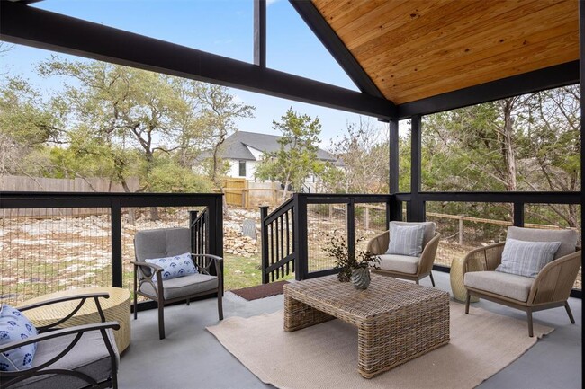 Building Photo - 22 Creekside Dr