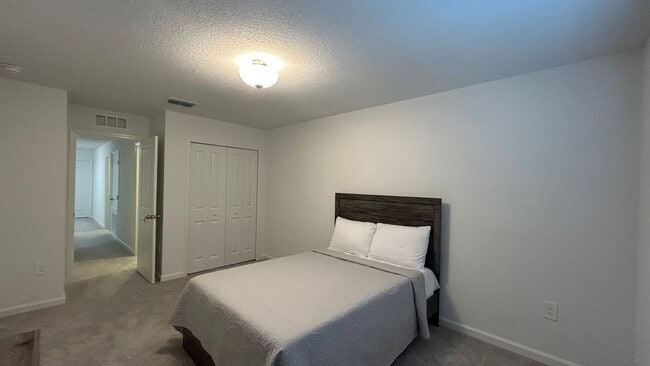 Building Photo - New construction!! Private Furnished Guest Suite & Office in NW Gainesville