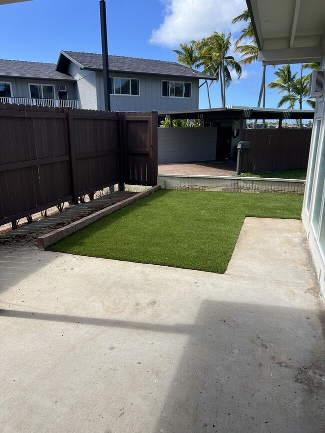 Building Photo - Koko Isle Circle - 4 bedroom, 3 bath townh...