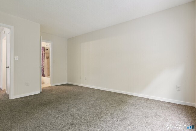 Building Photo - 1425 Quinnipiac Ave