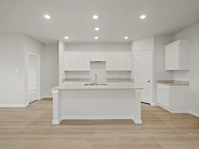 Building Photo - 17824 Lionheart Rd