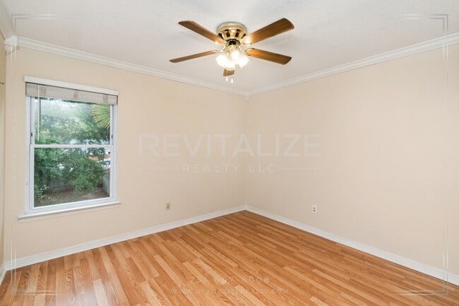 Building Photo - 9490 Cinder Dr