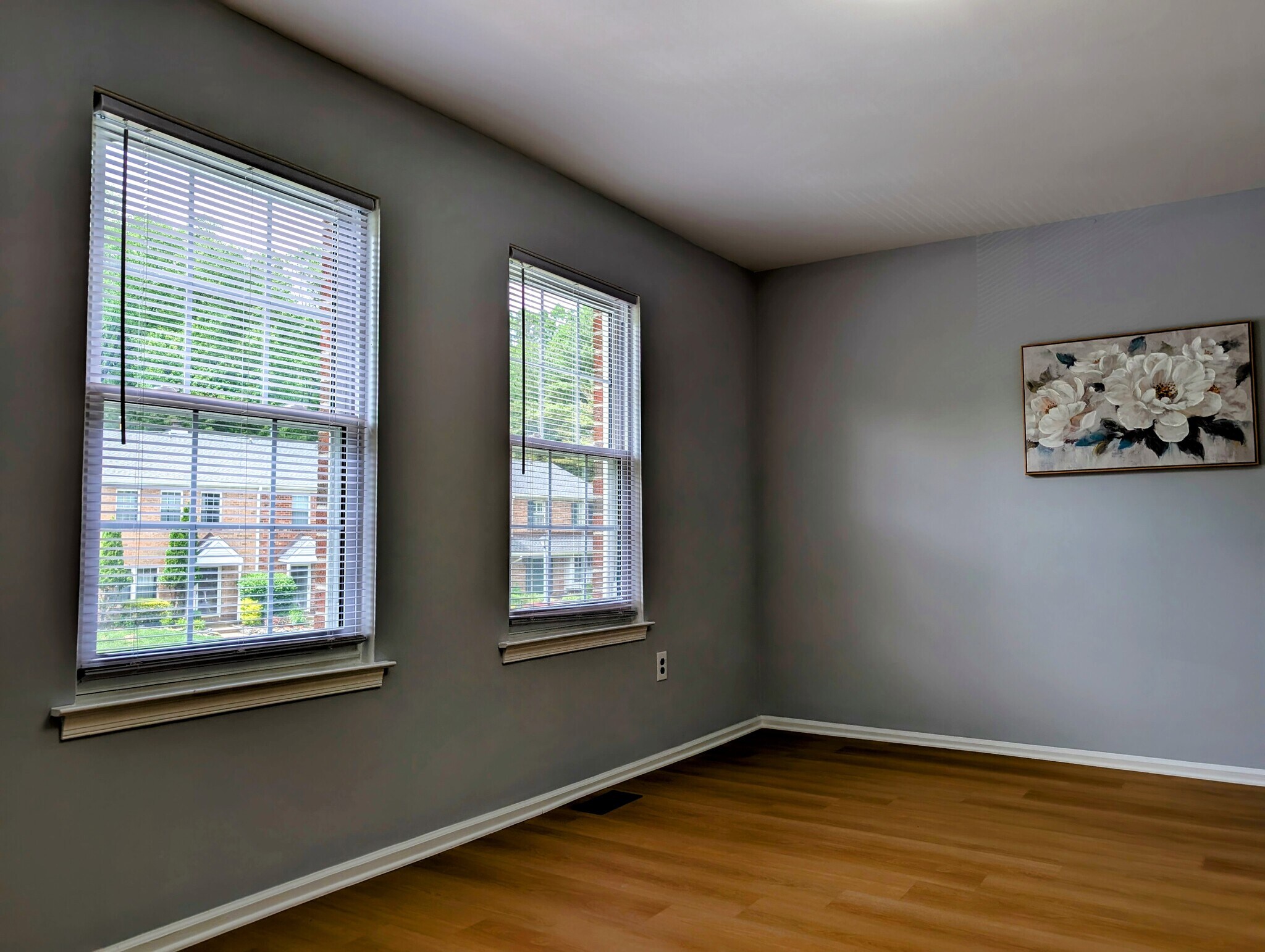 Building Photo - 23 Viburnum Ct