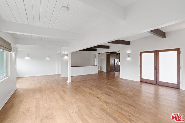 Building Photo - 1042 Olancha Dr