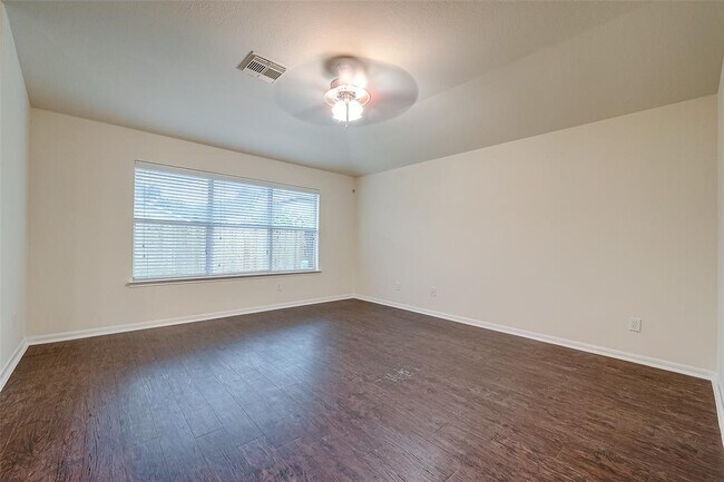 Building Photo - 1222 Hemple Dr