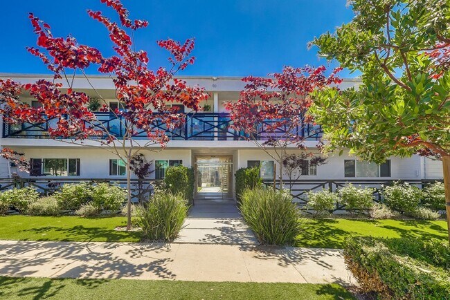 Building Photo - 920 Enterprise Ave