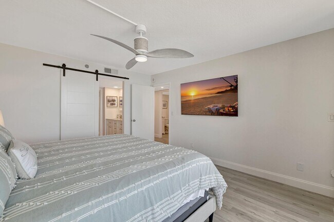 Building Photo - 3100 N Hwy A1A