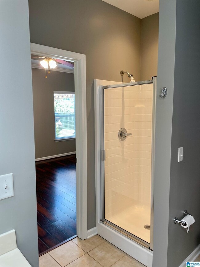 Building Photo - 27152715 Oxmoor Glen Dr