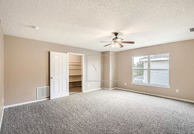 Building Photo - 11797 Huckleberry Trail East