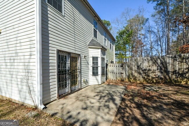 Building Photo - 5460 Hampton Ct