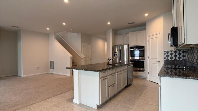 Building Photo - 648 Bloom Terrace