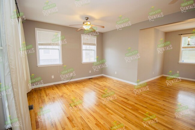 Building Photo - Available Now for Immediate Move In OR Pre...