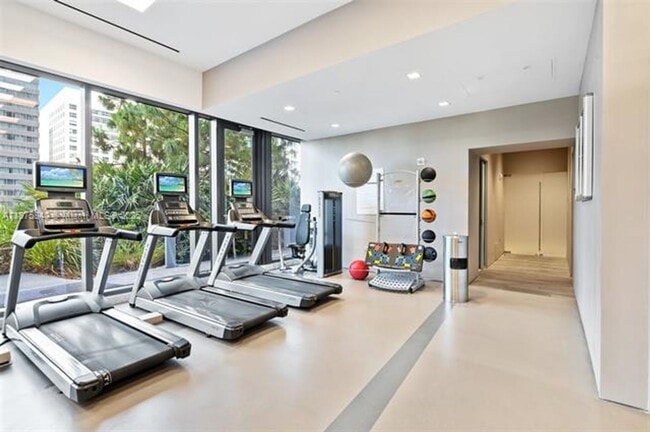 Building Photo - 88 SW 7th St