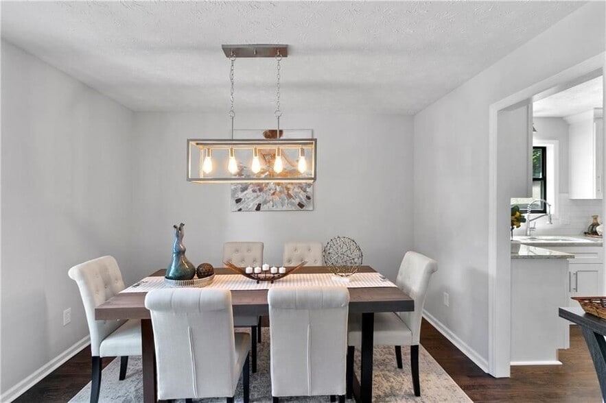 Building Photo - 4186 Nashoba Dr NE