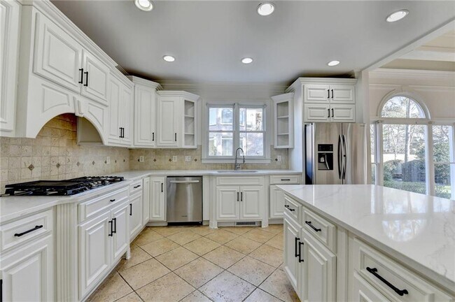 Building Photo - 7970 St Marlo Fairway Dr
