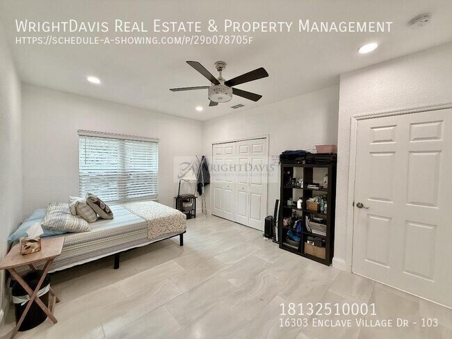 Building Photo - 16303 Enclave Village Dr