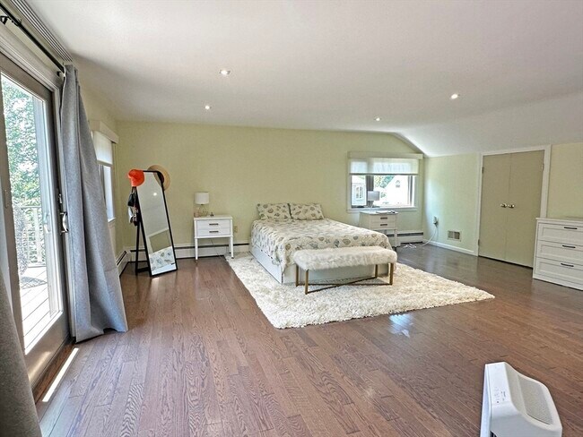 Building Photo - 6 Brownson Terrace