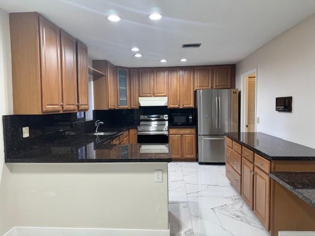 Building Photo - 720 SW 158th Ln