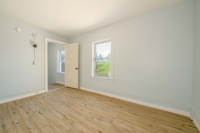 Building Photo - 42 E Cayuga St