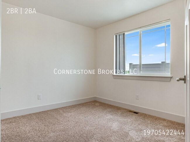 Building Photo - 102 Parkview Ct