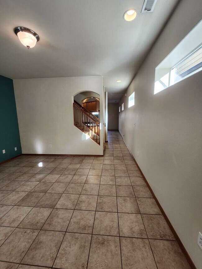 Building Photo - Welcome to 163 Keen Road in Richland!