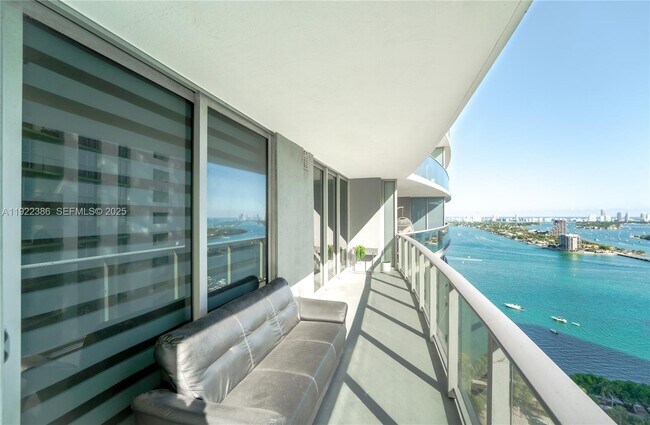 Building Photo - 488 NE 18th St