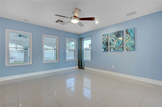 Building Photo - 5470 Logville St