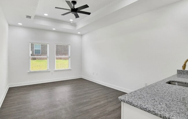 Building Photo - 30872 Semper Dr