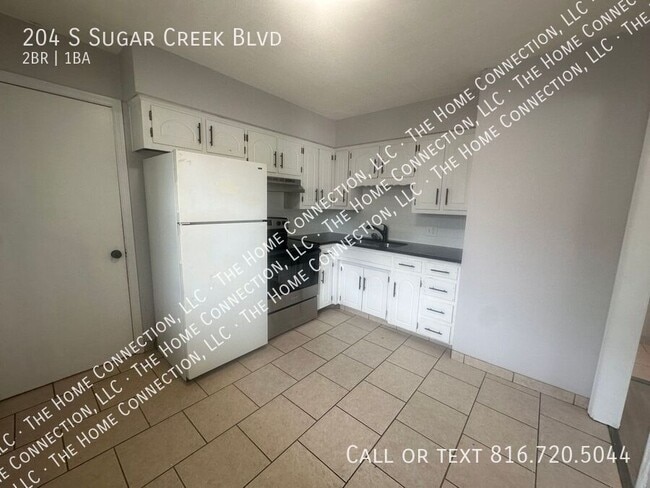 Building Photo - 204 S Sugar Creek Blvd