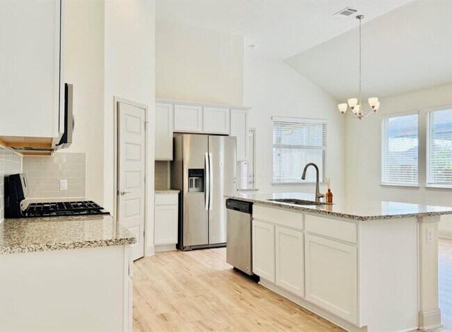 Building Photo - 18321 Anicio Gallo Dr