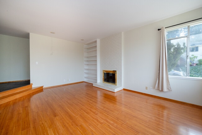 Building Photo - 1170 Tuolumne Ct