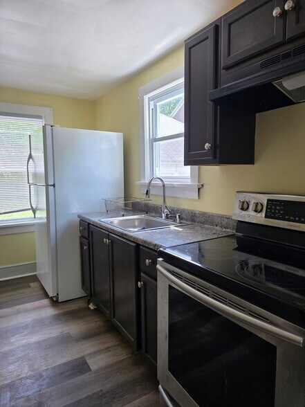 Building Photo - 2805 PA-611