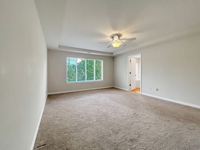 Building Photo - Charming Bothell 4BR Home w/ Bonus, Porch Swing & Private Backyard Awning