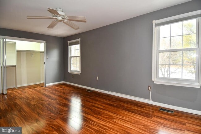 Building Photo - 11796 Lone Tree Ct