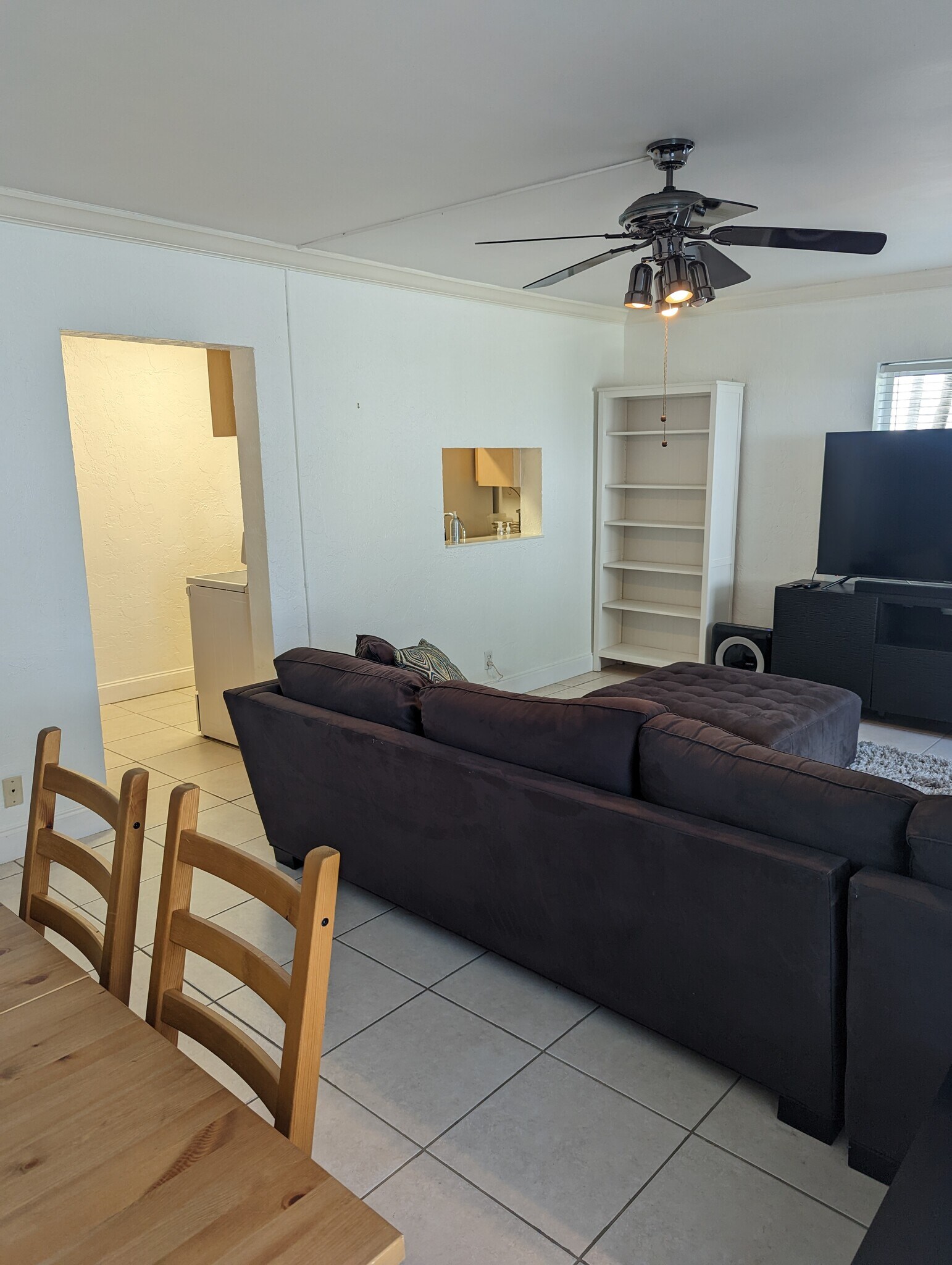 Living Room 3 - 1001 SE 16th St