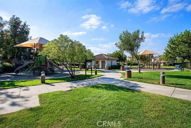 Building Photo - 27731 Daisyfield Dr