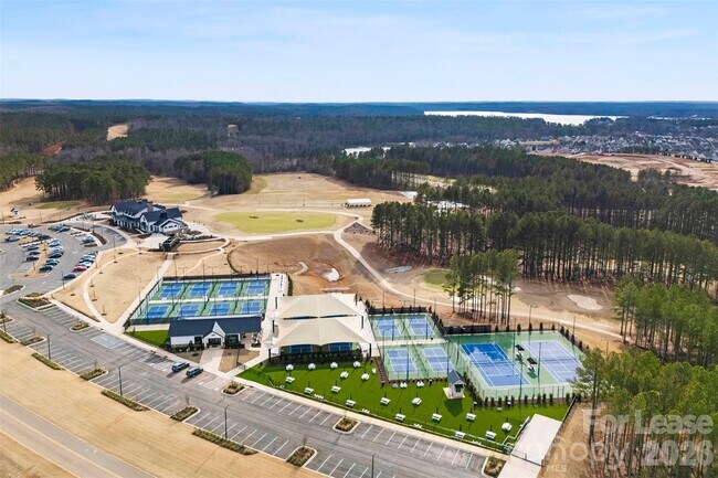 Building Photo - 21216 Sanctuary Dr