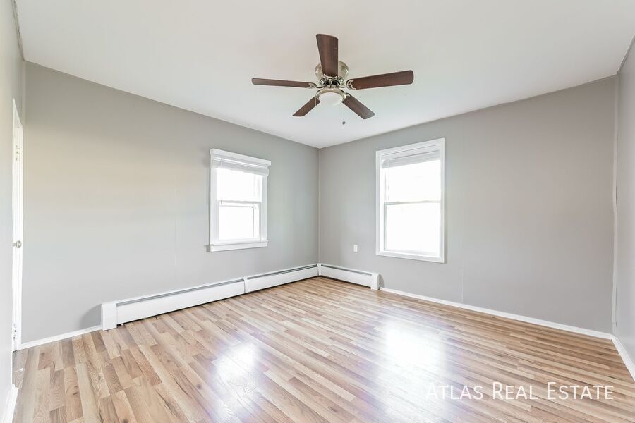Building Photo - 1044 S Quitman St