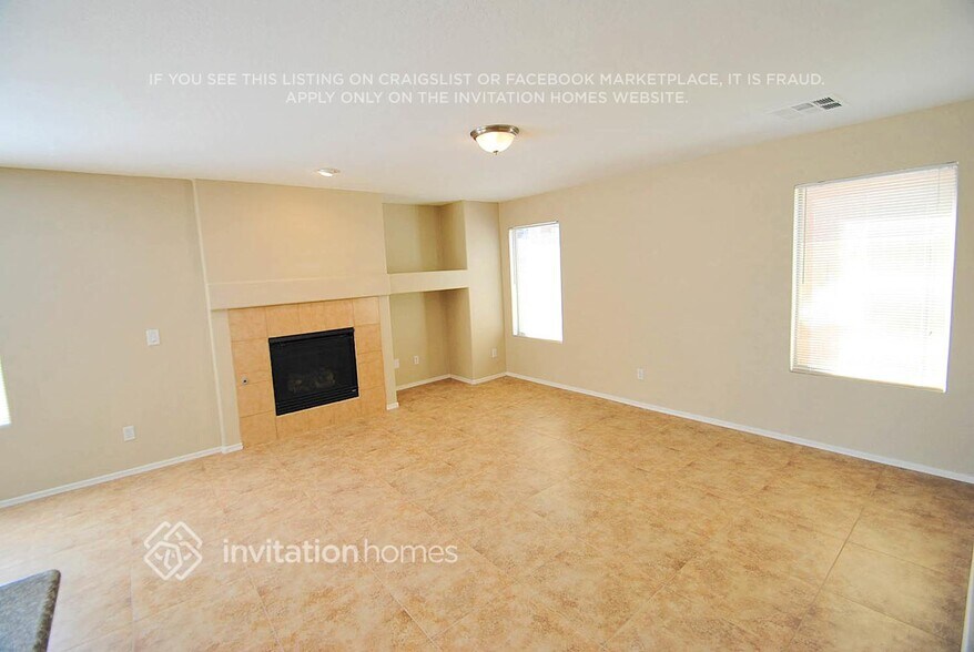 Building Photo - 15439 W Cottonwood Cir